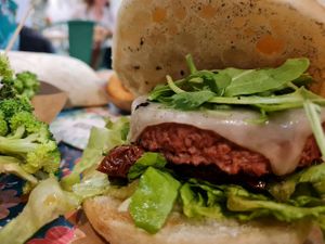 Burguer Toscana at Khambú Quart in Valencia