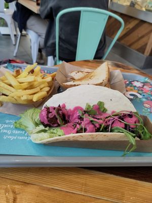  at Khambú Quart in Valencia