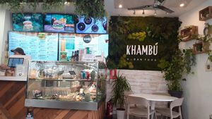 The counter area at Khambú Quart in Valencia