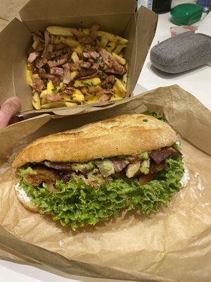   at Khambú Quart in Valencia