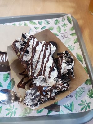Oreo tarte at Khambú Quart in Valencia