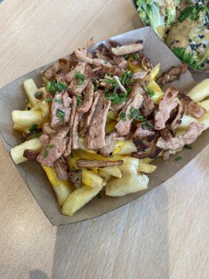 Loaded chips  at Khambú Quart in Valencia