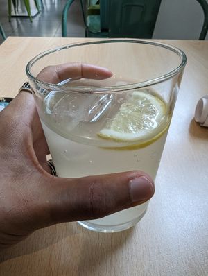  at Khambú Quart in Valencia