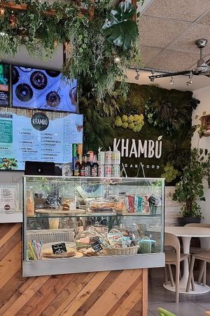 Inside at Khambú Quart in Valencia