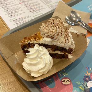Carrot Cake at Khambú Quart in Valencia