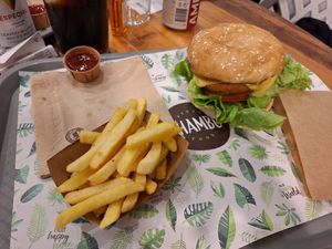 Hamburguesa Urubamba at Khambú Quart in Valencia