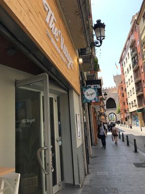 gront at Khambú Quart in Valencia