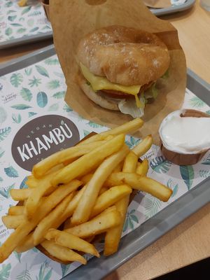  at Khambú Quart in Valencia