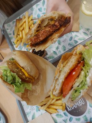  at Khambú Quart in Valencia