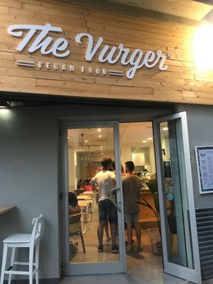 entrance  at Khambú Quart in Valencia