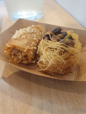 This place offers many varieties of Baklava at Khambú Quart in Valencia