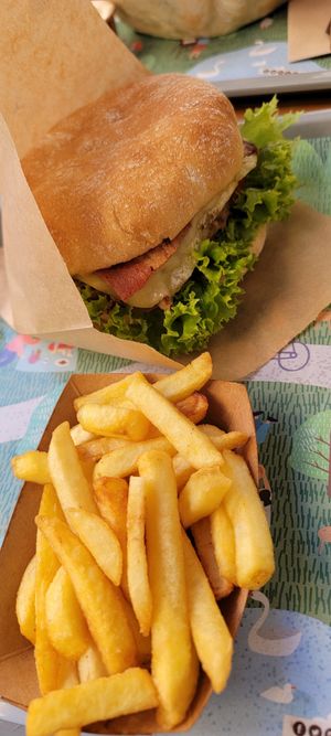  at Khambú Quart in Valencia