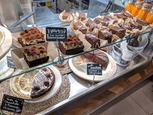 desserts at Khambú Quart in Valencia