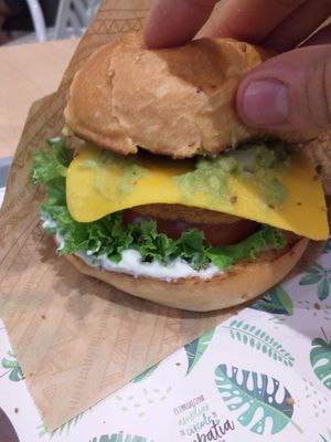 Burger at Khambú Quart in Valencia