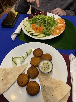 Falafel & pitta (the dip is not vegan)  at Topoly in Havana