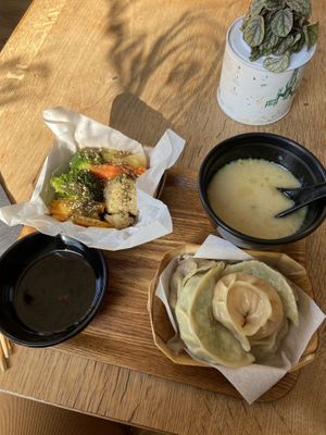 Lunch for 10€  at Mo Mo - Saint-Gilles in Brussels