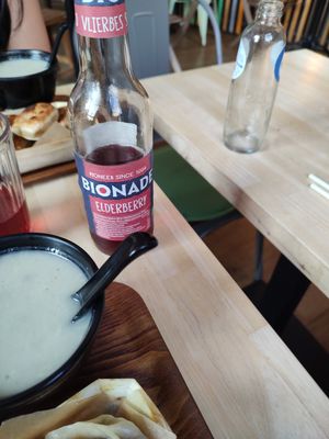  at Mo Mo - Saint-Gilles in Brussels