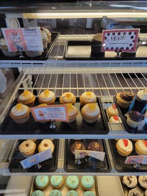 Vegan options! at Molly's Cupcakes in Des Moines