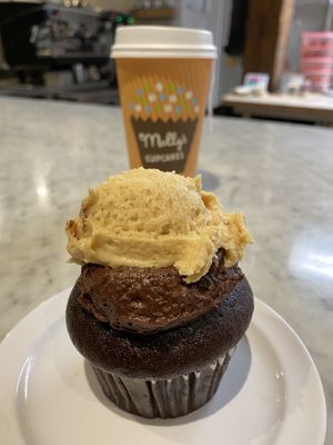 🌱🍫🍫 🥜🧈🧁  at Molly's Cupcakes in Des Moines