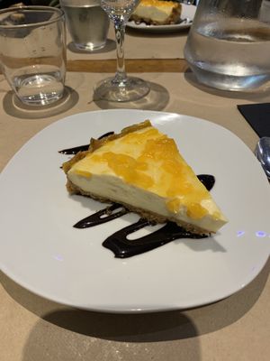Cheesecake vegano at Black Salad in Vitoria Gasteiz