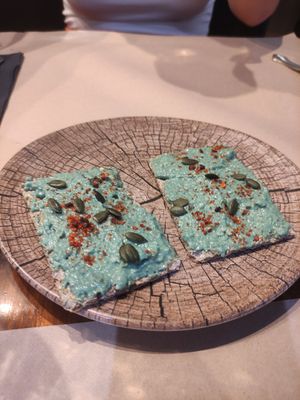 entrante tapenade at Black Salad in Vitoria Gasteiz