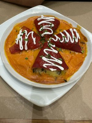 Stuffed peppers at Black Salad in Vitoria Gasteiz