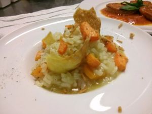 Risotto de Calabaza Asada con Crujiente de Cebolla y Wonton / Roasted Butternut Squash Risotto with Crispy Onion and Wonton at Black Salad in Vitoria Gasteiz