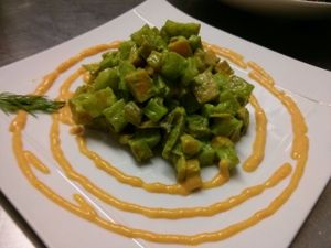 Ensalada Templada de Patata Alavesa y Boniatos Asados en Salsa de Eneldo Fresco y Puré de Calabaza Asada / Roasted Basque and Sweet Potato Warm Salad with Roasted Butternut Squash Dressing at Black Salad in Vitoria Gasteiz