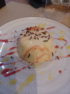 Panacota at Black Salad in Vitoria Gasteiz