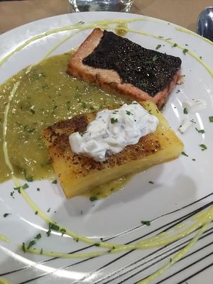 ... but hate sitting at the bar at Black Salad in Vitoria Gasteiz