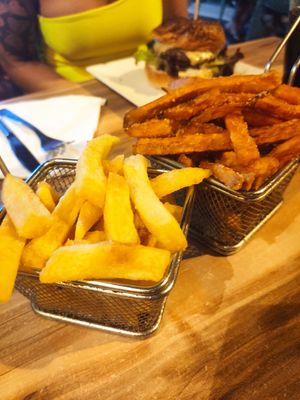  at Gourmet Burger Room in Marbella