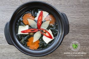 Seaweed broth at The Veg - Organic Vego and Tea in Hanoi