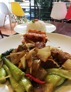 Stir fried tofu with chili and lemongrass at The Veg - Organic Vego and Tea in Hanoi