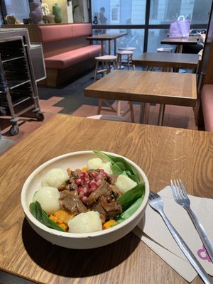 Christmas bowl  at beets&roots in Berlin