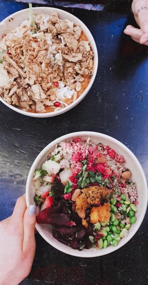 Vegan bowls at beets&roots in Berlin