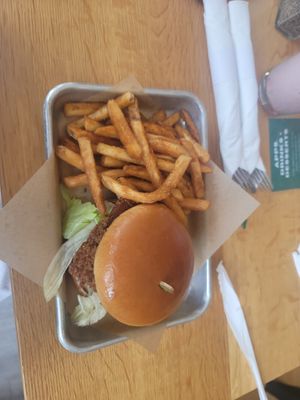 Crispy Chik'n (SO GOOD THE CHICKEN DONT DISAPPOINT!) at J Selby's in St Paul