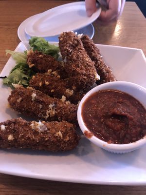 Mozzarella sticks 😋 at J Selby's in St Paul