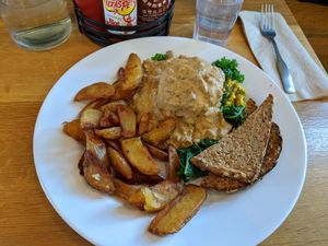 J Mess, breakfast with biscuit n gravy, toast, tofu egg scrambled, breakfast potatoes at J Selby's in St Paul