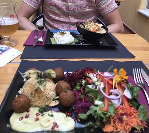 Falafel salad and Thai seitan curry at La Esterella in Lagos