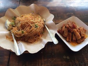 vegan noodles and tempeh at Mama in 