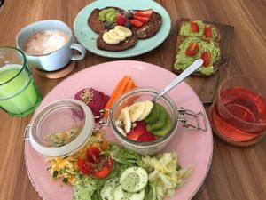 brunch & pancakes at Aloha Cafe in Lisbon