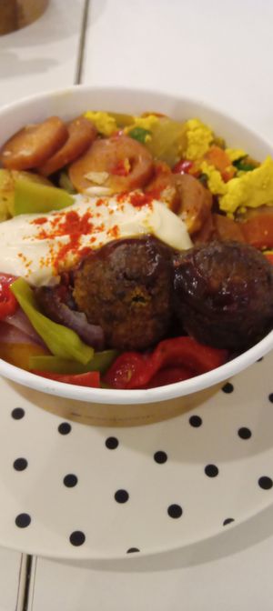 Super Brunch (tofu mexido, almôndegas de soja com shitake no molho barbecue, batatas ao murro, pimentões) at Vegano SP in Sao Paulo