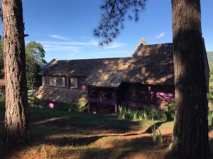 The accommodations from the outside at Rancho dos Gnomos in Joanopolis