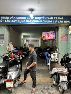 You have to go inside the indoor parking lot  at Veggie Saigon - Vietnam & Thai Vegan Restaurant in Ho Chi Minh City