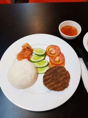 39K
Soy grilled patie at Veggie Saigon - Vietnam & Thai Vegan Restaurant in Ho Chi Minh City