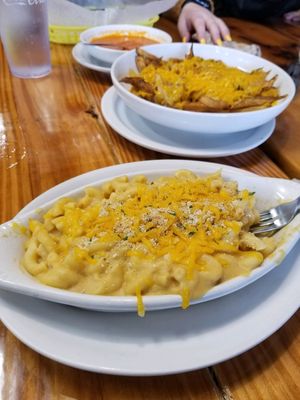 Vegan Mac n Cheese and "Cheese" Fries at The Mac House in Raleigh