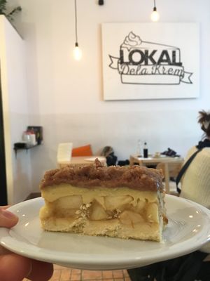 Apple cake at Lokal Dela Krem in Warsaw