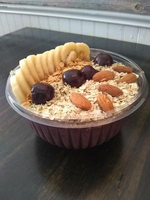 Cherry almond smoothie bowl at Nectar in Green Bay