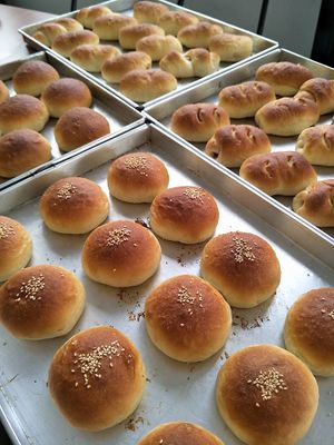 Freshly baked homemade bread... got ham, satay, hotdog, cheese and pizza still in oven.
 The whole café fill with nice bread smell...wow...so nice !
 at Harmony Hut International Food in Northeast Singapore