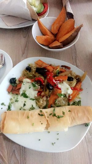 filo wrap with quinoa  at Süsse Marie Veganerie in Karlsruhe